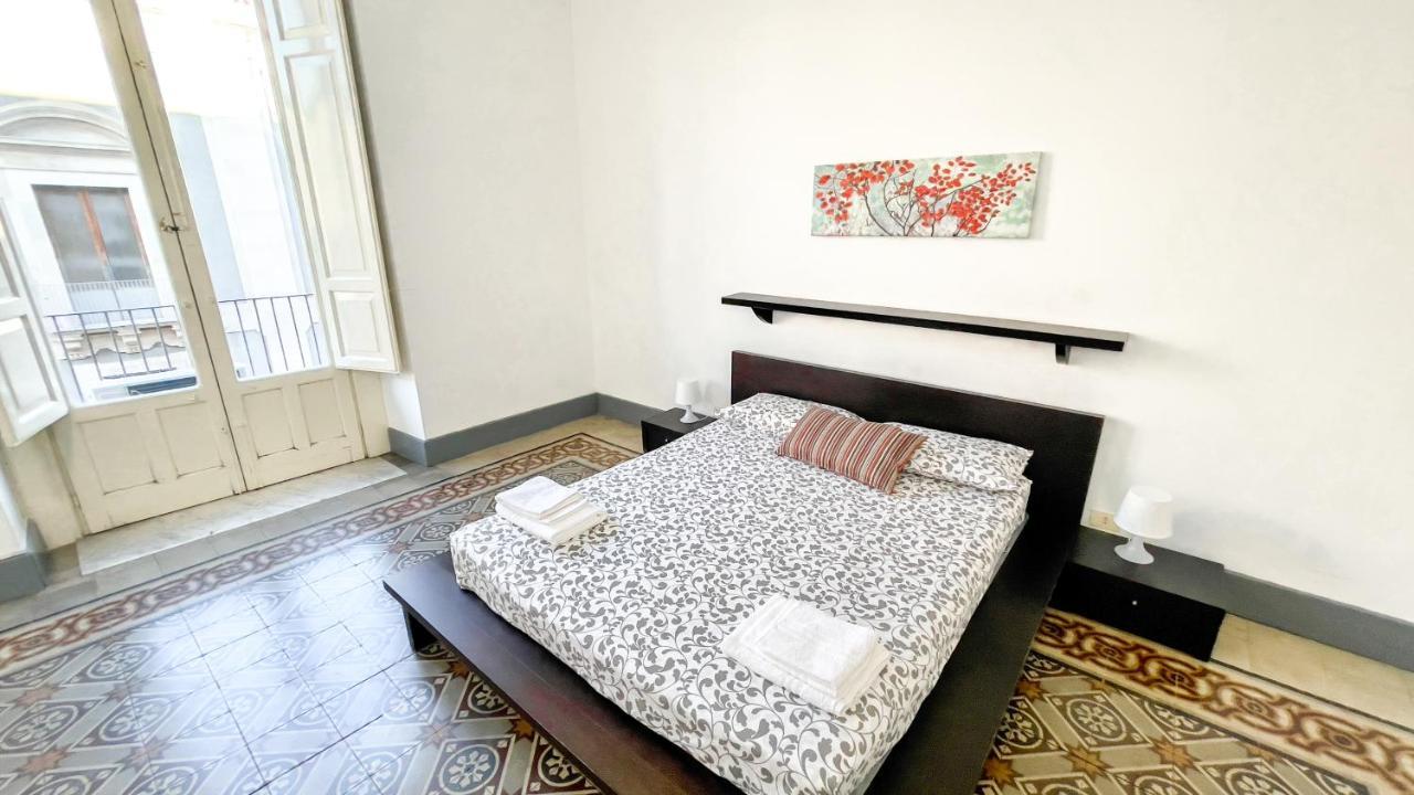 San Giuliano'S Street - Holiday Home Katanya Dış mekan fotoğraf