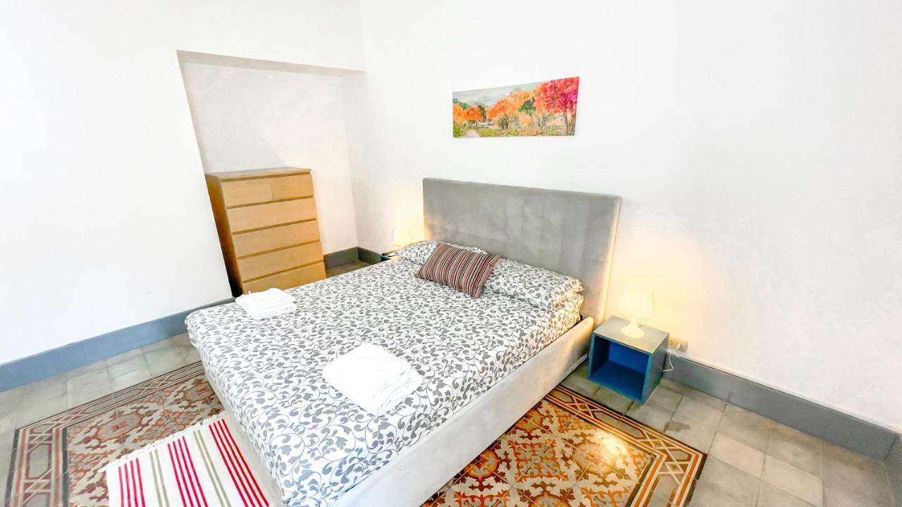 San Giuliano'S Street - Holiday Home Katanya Dış mekan fotoğraf